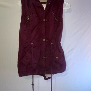 Women's Burgundy Sleeveless Utility Vest